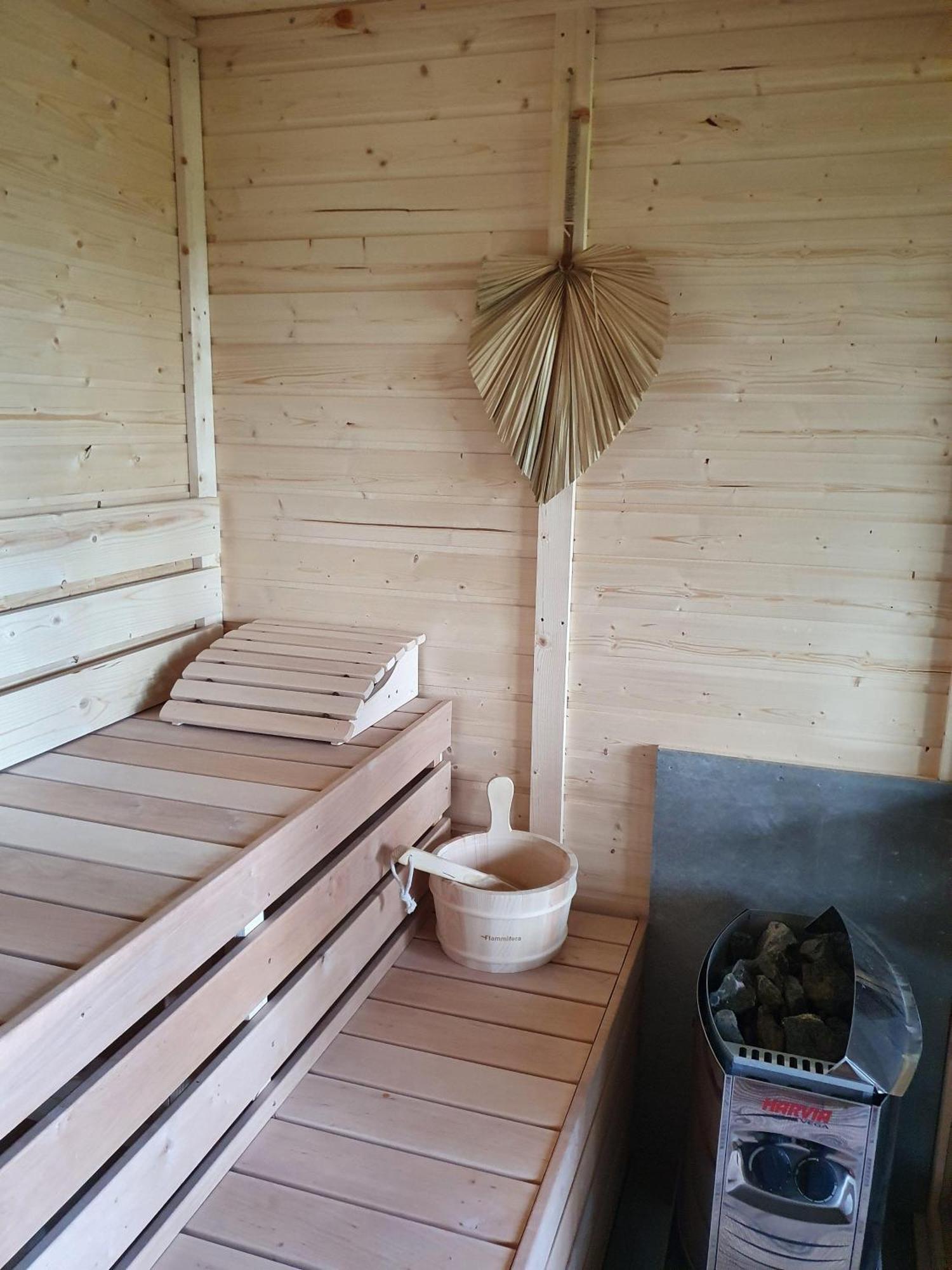 Idyllisches-Blockbohlenhaus-Mit-Eigenem-Garten-Und-Sauna-Zum-Wohlfuehlen Martensrade Luaran gambar